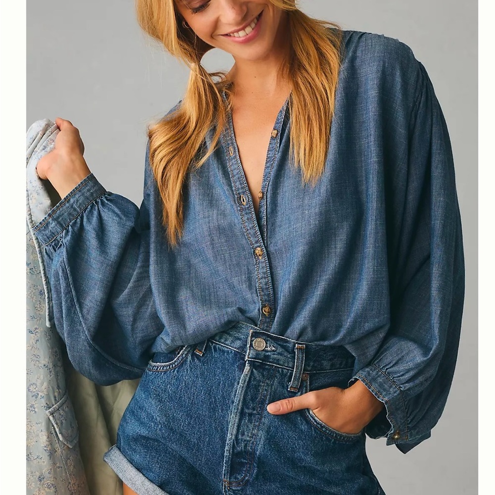 Anthropologie denim Top NWT